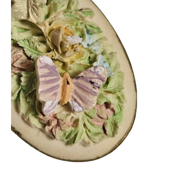 3D Carved Resin Pastel Floral Garden Scene Butterfly Flowers Pin Brooch Vintage - Picture 4 of 6